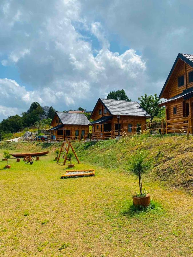 Forest&Lake Cottages Virpazar Extérieur photo