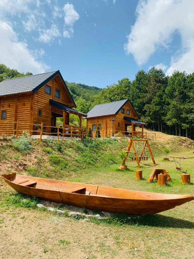 Forest&Lake Cottages Virpazar Extérieur photo