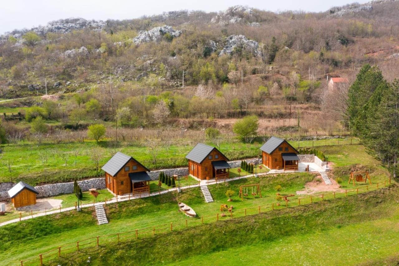 Forest&Lake Cottages Virpazar Extérieur photo
